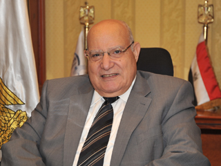 «قطار الفساد» بلا سيمافورات فى السكة الحديد!