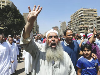 من الإسلاموفوبيا إلى الإخوانوفوبيا