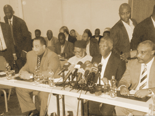 هل تنهى الجولة الثامنة الاشتباك بين الحكومة والحركة الشعبية؟