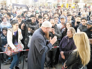 تدريب النساء على جهاد النكاح لدخول الجنة