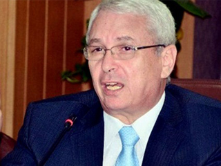 «نيوتن مصر» يتهم جامعة 6 أكتوبر بإيقاف أبحاثه لصالح إسرائيل!