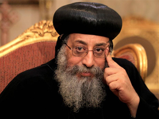 البابا يخالف تعاليم المسيح!