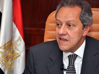 منير فخرى.. فخور بفشله