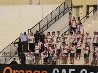 رئيس الزمالك يتهم وزير الداخلية بالتواطؤ معهم ويطالب بتدخل الرئيس