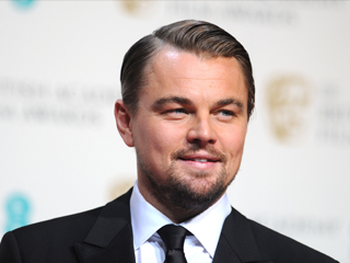 هل تغرق أحلامه فى التيتانيك؟ ليو يعارك دبـًا ليحصل على الأوسكار