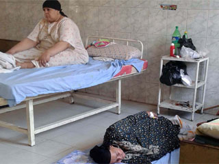 قانون التأمين الصحى.. موتوا بمرضكم