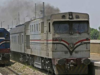 عودة التسطيح فوق القطارات والجلوس بين العربات