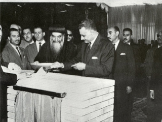 ناصر لـ«البابا كيرلس»: بركات الرب تشمل الأقباط والمسلمين