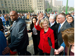 .. ومصالحة الإخوان ضمن برنامج «هيلارى» الرئاسى