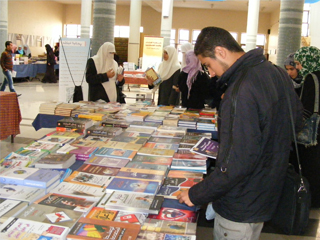 الائتلاف الذى أهان «السنّة» وكرّم «الشيعة» فى معرض الكتاب