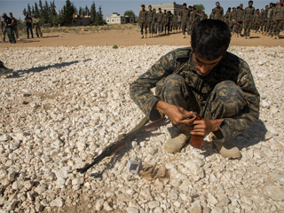 وثيقة: «بنتاجون» رصدت مليارى دولار لتسليح الإرهابيين لـ5 سنوات قادمة