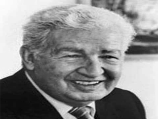 إحسان عبدالقدوس وذكريات:99 يوما فى السجن!!