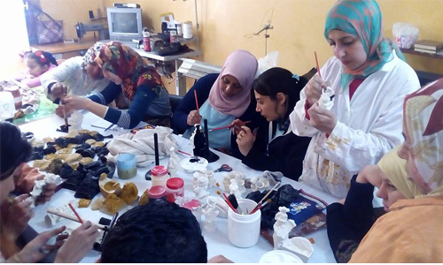 «فى عزبة علام».. من رحم القمامة تولد التنمية