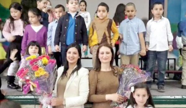 بيزنس المدرسات في عيد "ست الحبايب"!