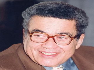 «غانم».. والعرش!