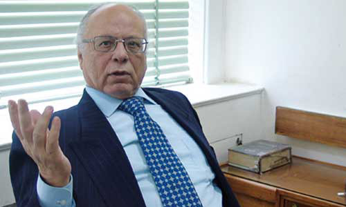 عاطـف الغمـري: إيـران أرض خصـبة لـ«التثوير».. وأمريكا قد تكون وراء الاحتجاجات الأخيرة