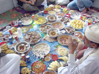 إفطار بطعم السياسة