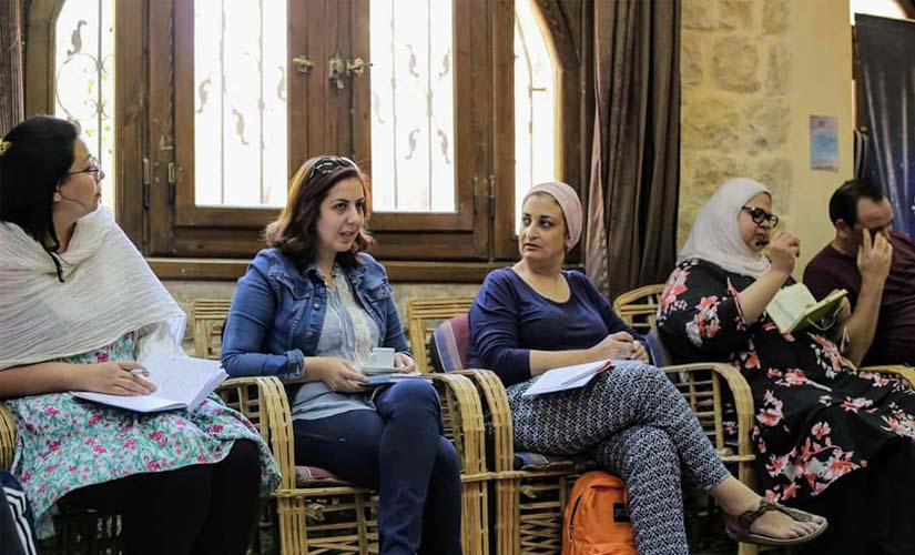 كامب نسائى لعلاج أعراض الانفصال!