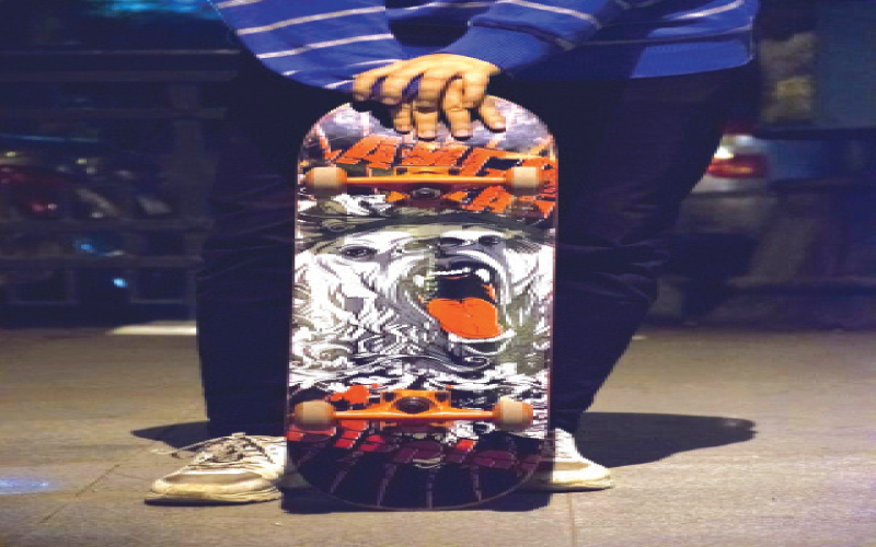 شباب حريفة Skateboard