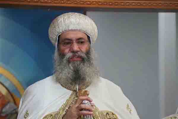 أساقفة يخلعون الزى الأسود!