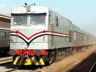 ماذا فعلت الدولة لتطوير مرفق السكة الحديد؟