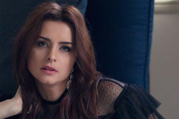 نور:  أحـلـم  بـ «مى زيادة»