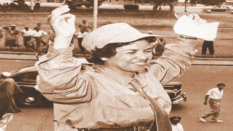 مجلة روزاليوسف | عن قرب.. راوية عطية أم الشهداء