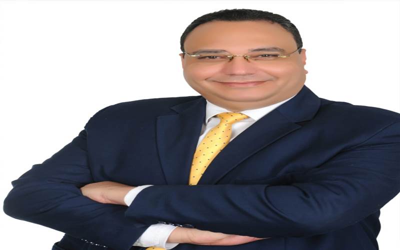 د. وليد هندى: أصبح ظاهرة سببها الأول غياب الاحتواء الأسرى.. والفتاة حين تفتقد دور الأب تبحث عن «الحضن الدافئ» خارج المنزل