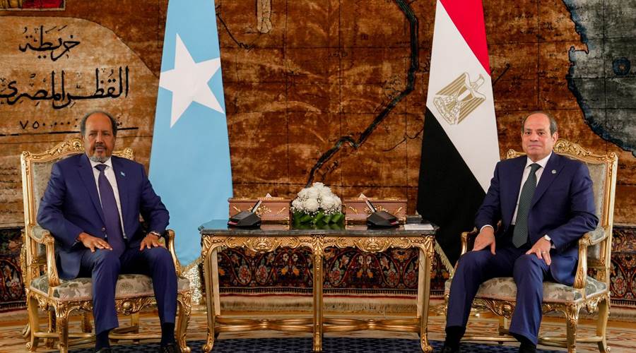 الرئيس السيسي أكد على موقف مصر الثابت الداعم لوحدة الصومال وأمنه وسلامة أراضيه
