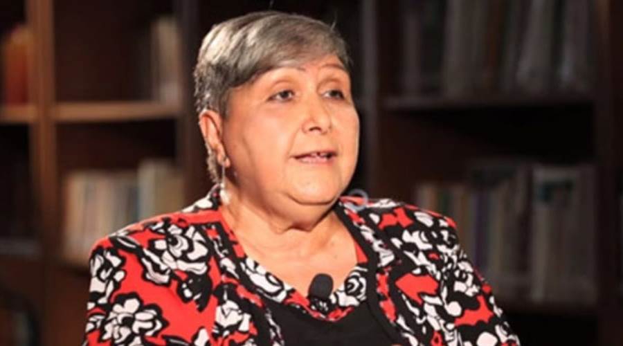  أمينة النقاش: الوعى يجعل الإنسان قادرا على حماية نفسه دون حاجة لسلطة قسرية والجيل الجديد إذا أُجبر على شيء يسلك الاتجاه المعاكس