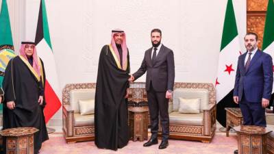 بعد تقديم ضمانات بالتأسيس لحكم مدنى  واشنطن تشجع دول الخليج على «التطبيع» مع النظام السورى الجديد