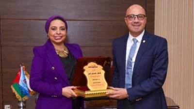 تقديرًا لجهوده فى تنظيم معرض القاهرة الدولى للكتاب للعام 2025 روزاليوسف تكرم رئيس الهيئة العامة للكتاب 