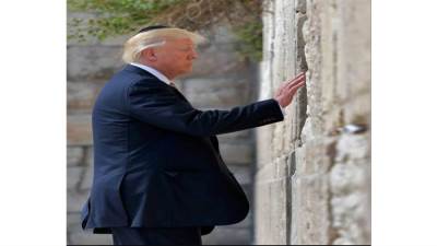 بعد مكتب «الإيمان» فى البيت الأبيض خطة ترامب «التوراتية» للشرق الأوسط 