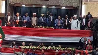 البلاد تواجه معارك شرسة وتترقب الحكومة الموازية  اتفاق نيروبى مع أم ضد الشعب السودانى؟!