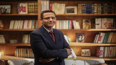 خـالـد البلشى: إخراج ١١ صحفيًا من الحبس ودعم أسرهم براتب شهرى