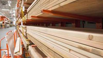 يستهدف إنتاج 205 آلاف متر سنويًا باستثمارات 5٫5 مليار دولار .. تشغيل مصنع إنتاج الألواح الخشبية تجاريا منتصف مارس الجارى