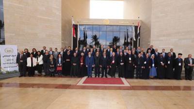 ينص على المساواة فى الميراث بين الرجل والمرأة ويحدد ضوابط الخطبة العدل تنتهى من جلسات الحوار المجتمعى لقانون الأحوال الشخصية للمسيحيين 