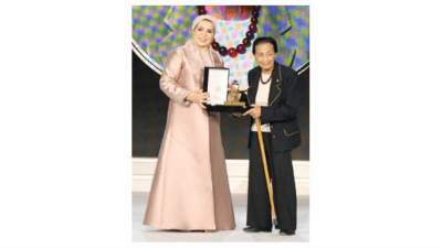 خلال احتفالية يوم المرأة المصرية.. «أيقونة النجاح»  .. السيدة انتصار السيسي: أؤمن بأن كل امرأة تحمل فى داخلها طاقة عظيمة.. وسأظل دائمًا داعمة ‏لكل سيدة