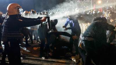 خلق أزمات عرقية وشيطنة المعارضة وأشياء أخرى.. «الخلطة التركية» للبقاء!