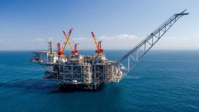 لبنان تطالب ماكرون بالتدخل لعودة تحالف «توتال» للتنقيب عن الغاز  بعد التوقف.. هل يحمل المستقبل غازًا للجميع؟