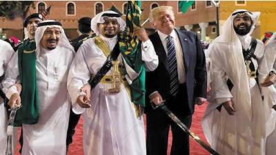 تشهد توقيع عقود تريليونية هى الأضخم في التاريخ.. ترامب للمرة الثانية فى الخليج.. زيارة اقتصادية بغلاف سياسى