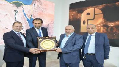 منظومة متكاملة لمتابعة توفير احتياجات السوق المحلية من المواد البترولية «البترول» ترفع درجة الاستعداد القصوى لاستقبال عيد الأضحى 