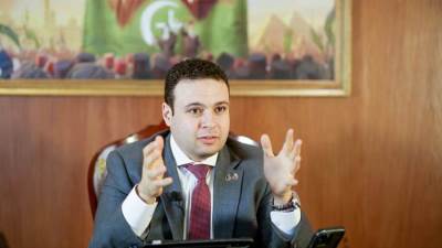 رئيس حزب العدل أكد أن تحالف «الطريق الديمقراطى» له أجندة سياسية واحدة  عبدالمنعم إمام:  ننافس على 100 % من مقاعد الفردى