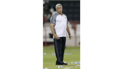 حسن شحاتة أسطورة حية صنعت المستحيل ضد الأهلى والزمالك