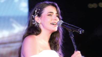 كنزى تركى: أتمنى الغناء مع (كاريوكى) وانتظروا أغنيتى مع «إيهاب توفيق»