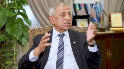 د.إسماعيل عبدالغفار: نستهدف تأهيل الطلاب لسوق العمل بتخصصات جديدة