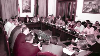 الأحزاب القديمة هل تتجاوز إخفاق الشيوخ