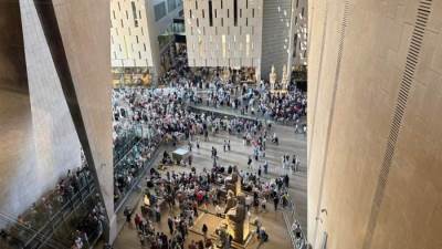 الشعب ينتصر لهويته