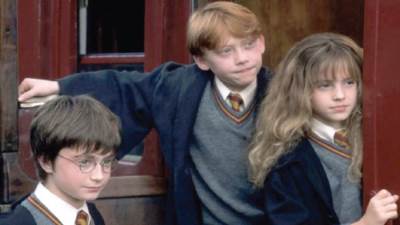 «نتفليكس» تستحوذ على إرث «وارنر براذرز»