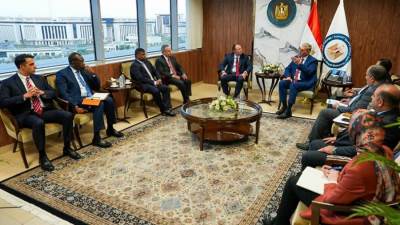 «بدوى» يبحث سبل تعزيز التعاون الإقليمى مع شيفرون العالمية